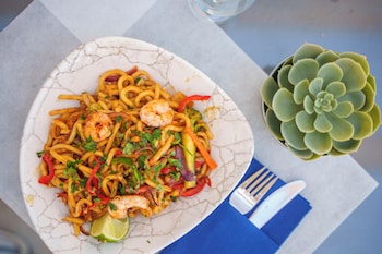 sentido benalmadena beach