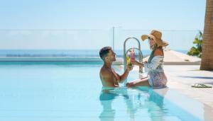 sentido benalmadena beach