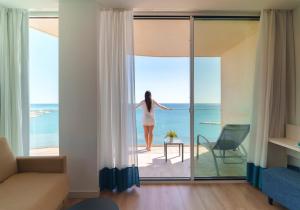 sentido benalmadena beach