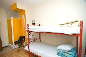 kensal green backpackers 3