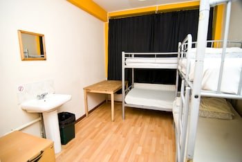 kensal green backpackers 3