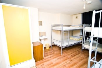 kensal green backpackers 3