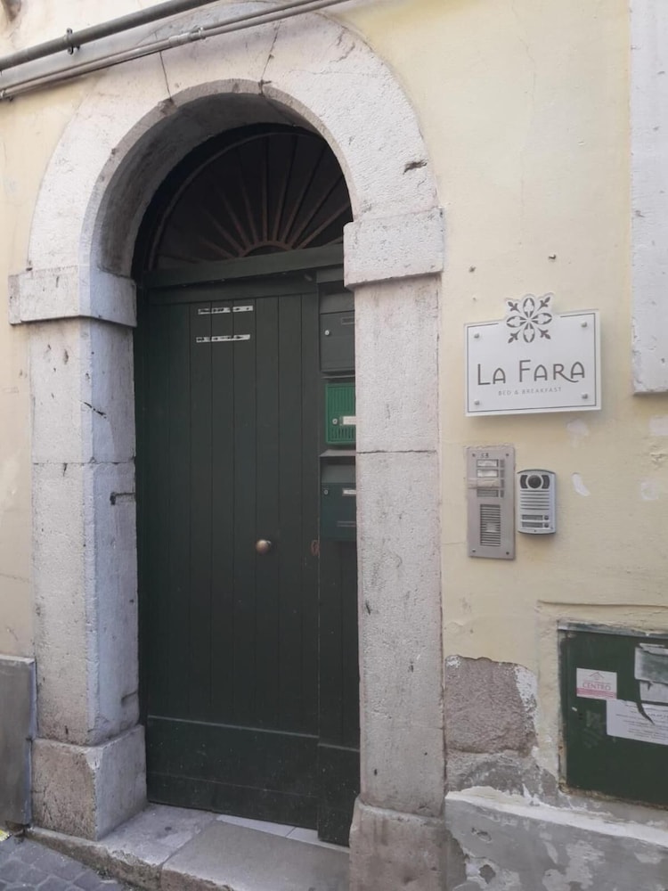 la fara bandb
