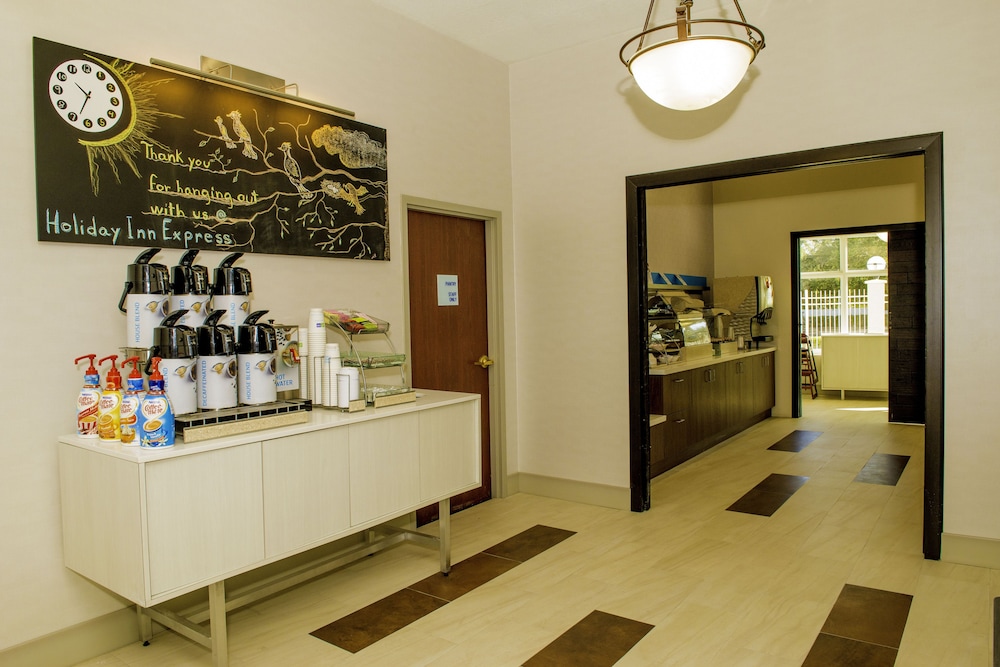holiday inn express st petersburg north i 275 by ihg