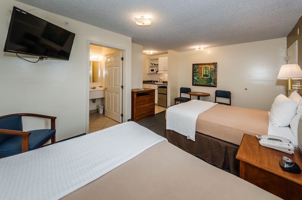 tampa bay extended stay hotel
