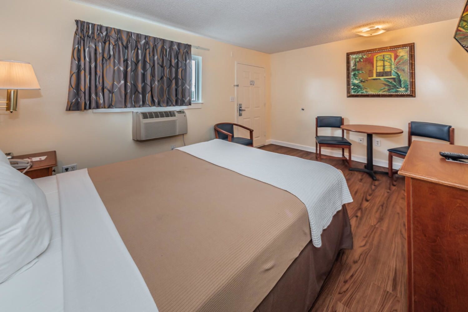 tampa bay extended stay hotel