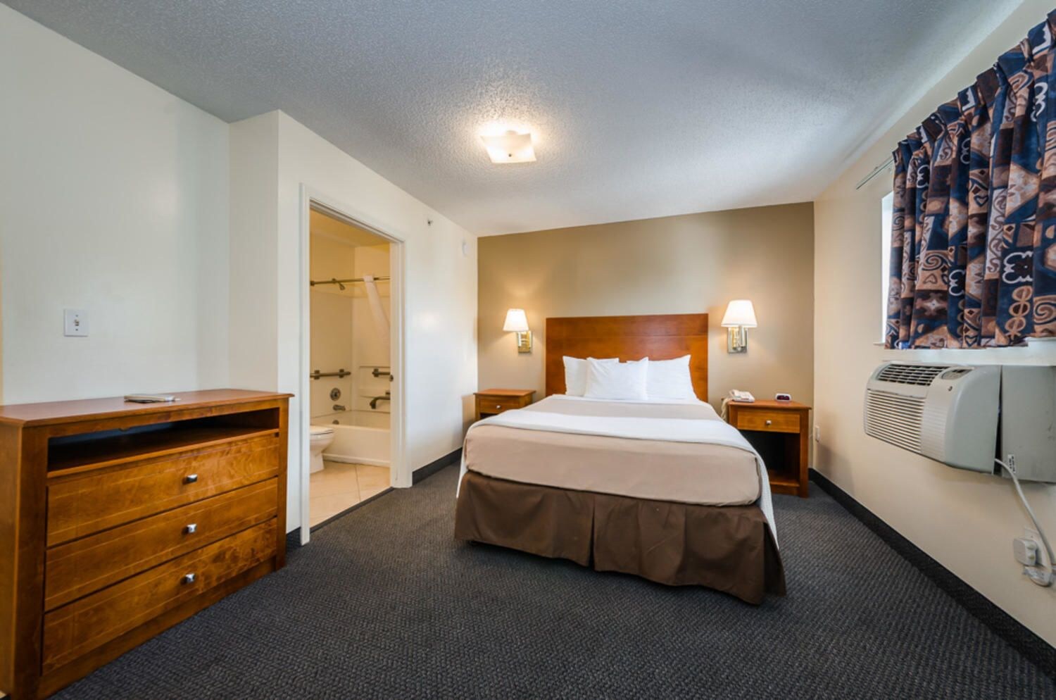 tampa bay extended stay hotel