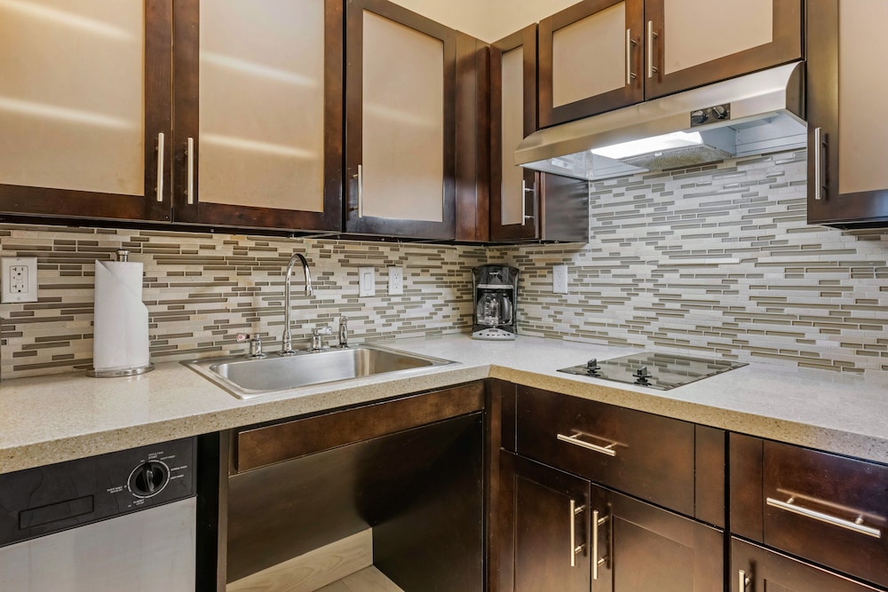 staybridge suites st petersburg downtown by ihg