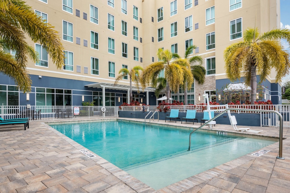 staybridge suites st petersburg downtown by ihg