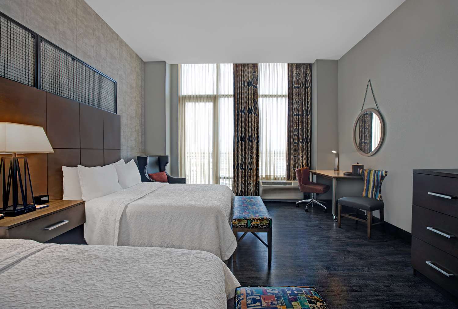 hampton inn and suites austin the university capitol