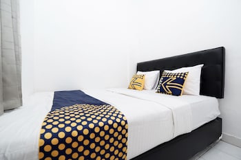 spot on 1942 asia residence syariah hostel