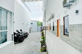 spot on 1942 asia residence syariah hostel