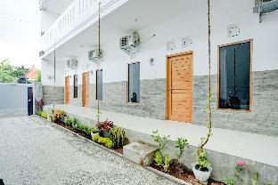 spot on 1942 asia residence syariah hostel