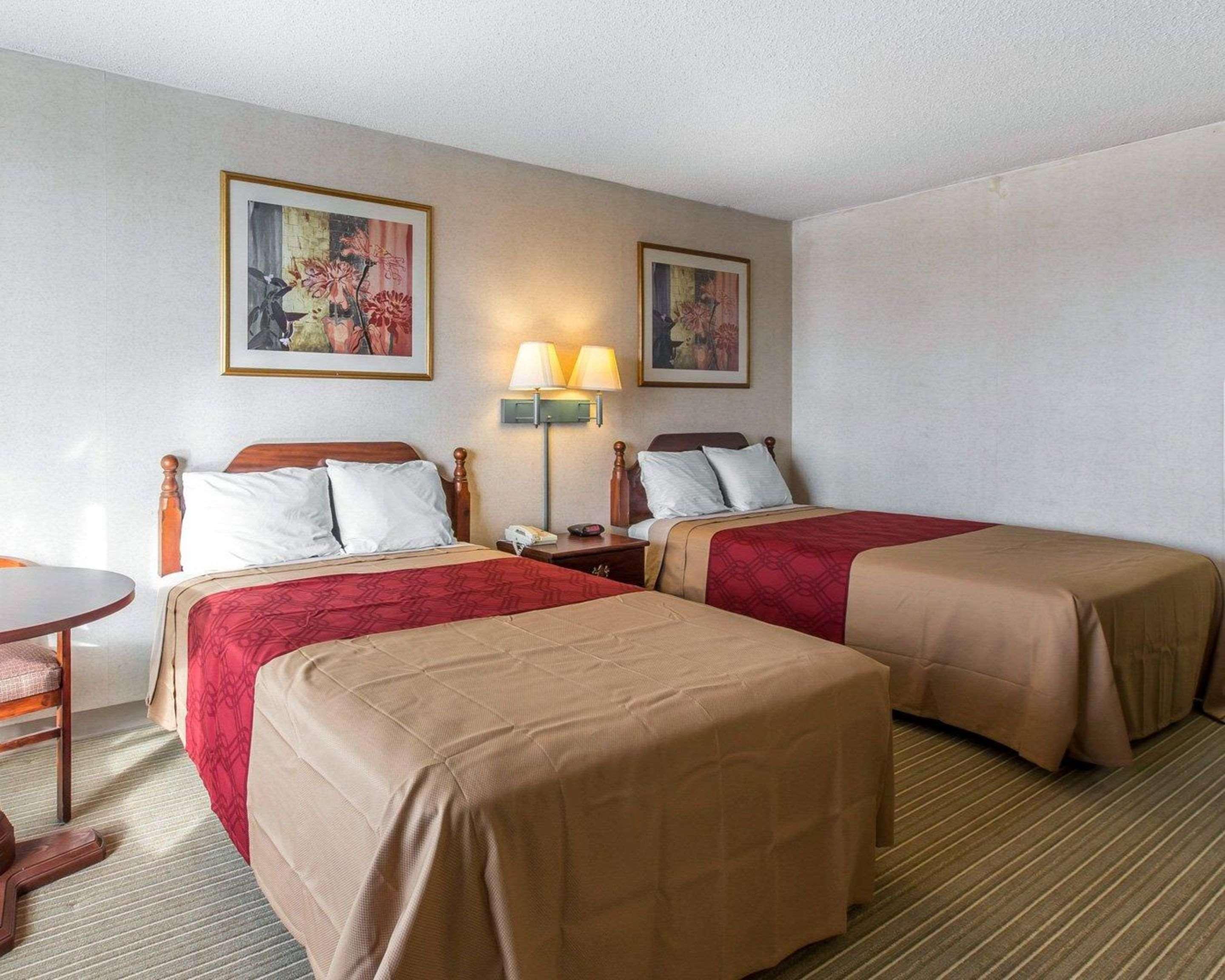 econo lodge