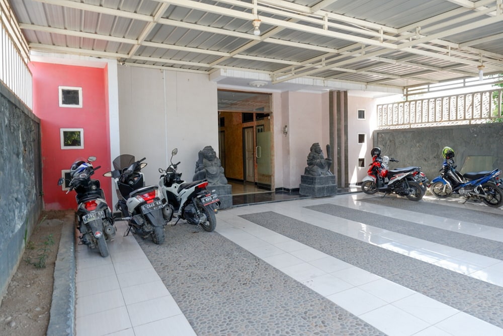 reddoorz near gor wisanggeni