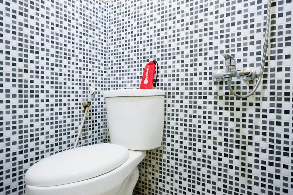 reddoorz near gor wisanggeni