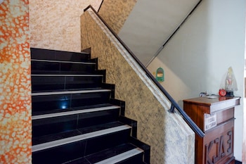 reddoorz near gor wisanggeni