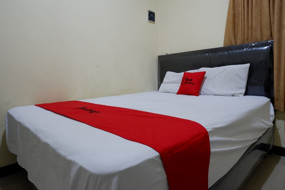 reddoorz near gor wisanggeni