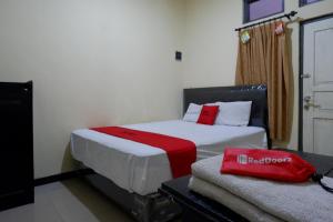 reddoorz near gor wisanggeni