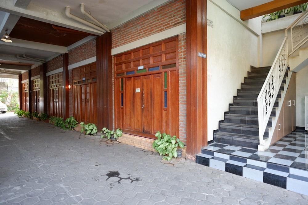 reddoorz syariah near menara kudus