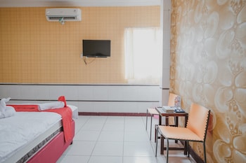 reddoorz plus near istana maimun medan