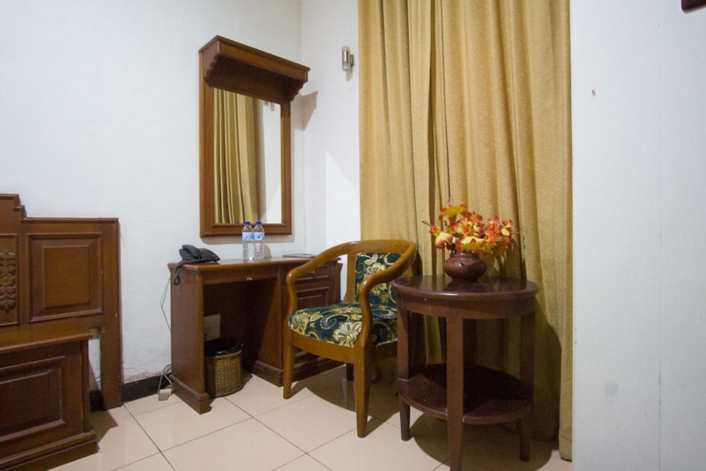 reddoorz near pantai falajawa ternate