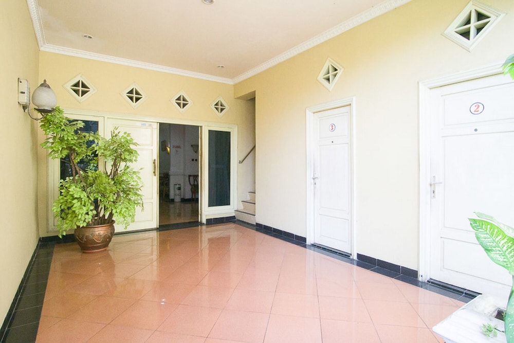 reddoorz near pantai falajawa ternate