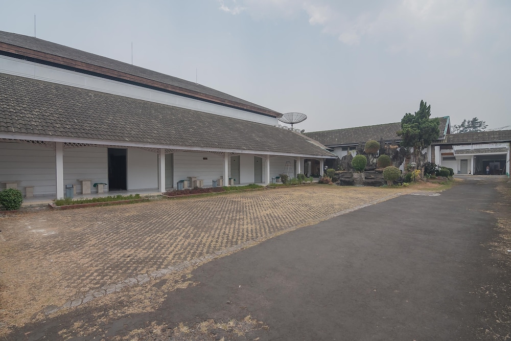 reddoorz jalan r e martadinata sukabumi