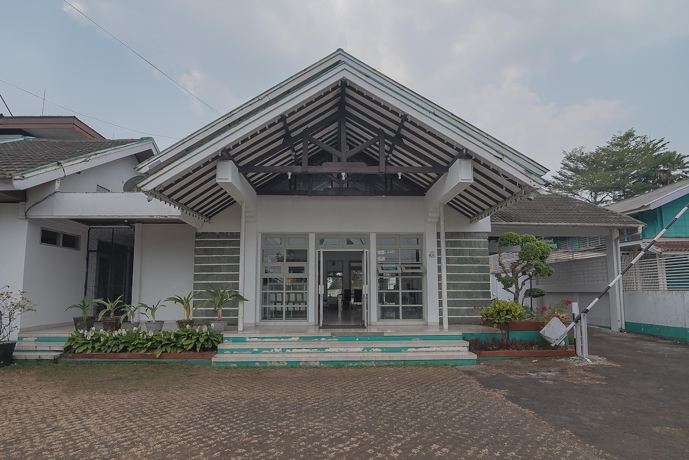 reddoorz jalan r e martadinata sukabumi
