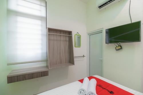 reddoorz plus near uin raden fatah palembang