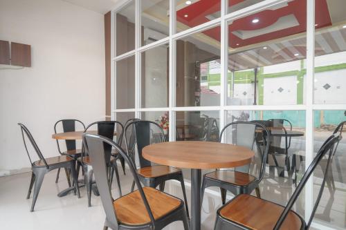 reddoorz plus near uin raden fatah palembang