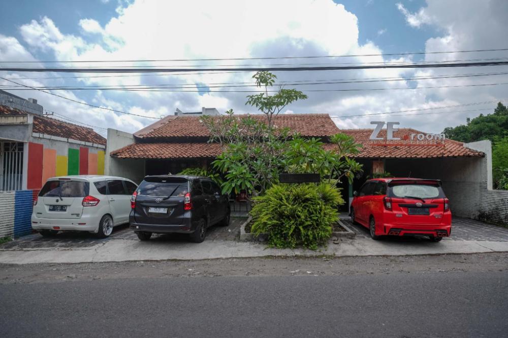reddoorz near lotte mart maguwoharjo yogyakarta