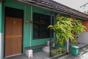 reddoorz near lotte mart maguwoharjo yogyakarta
