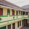 reddoorz syariah near stadion maulana yusuf