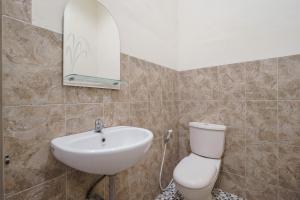 reddoorz near danau toba parapat