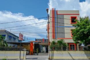 reddoorz near millenium waterpark palu