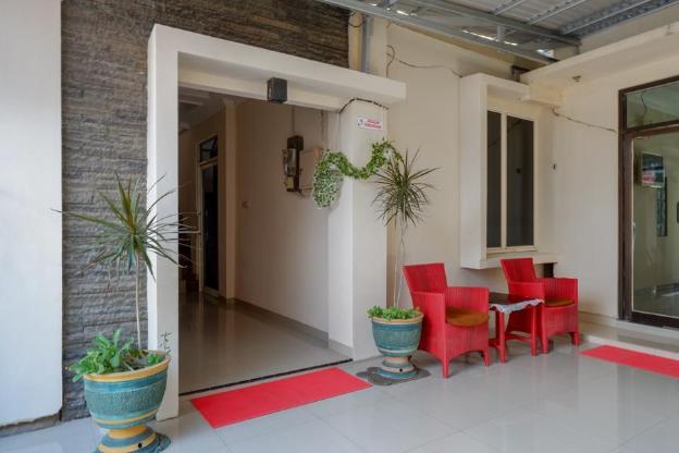 reddoorz near millenium waterpark palu