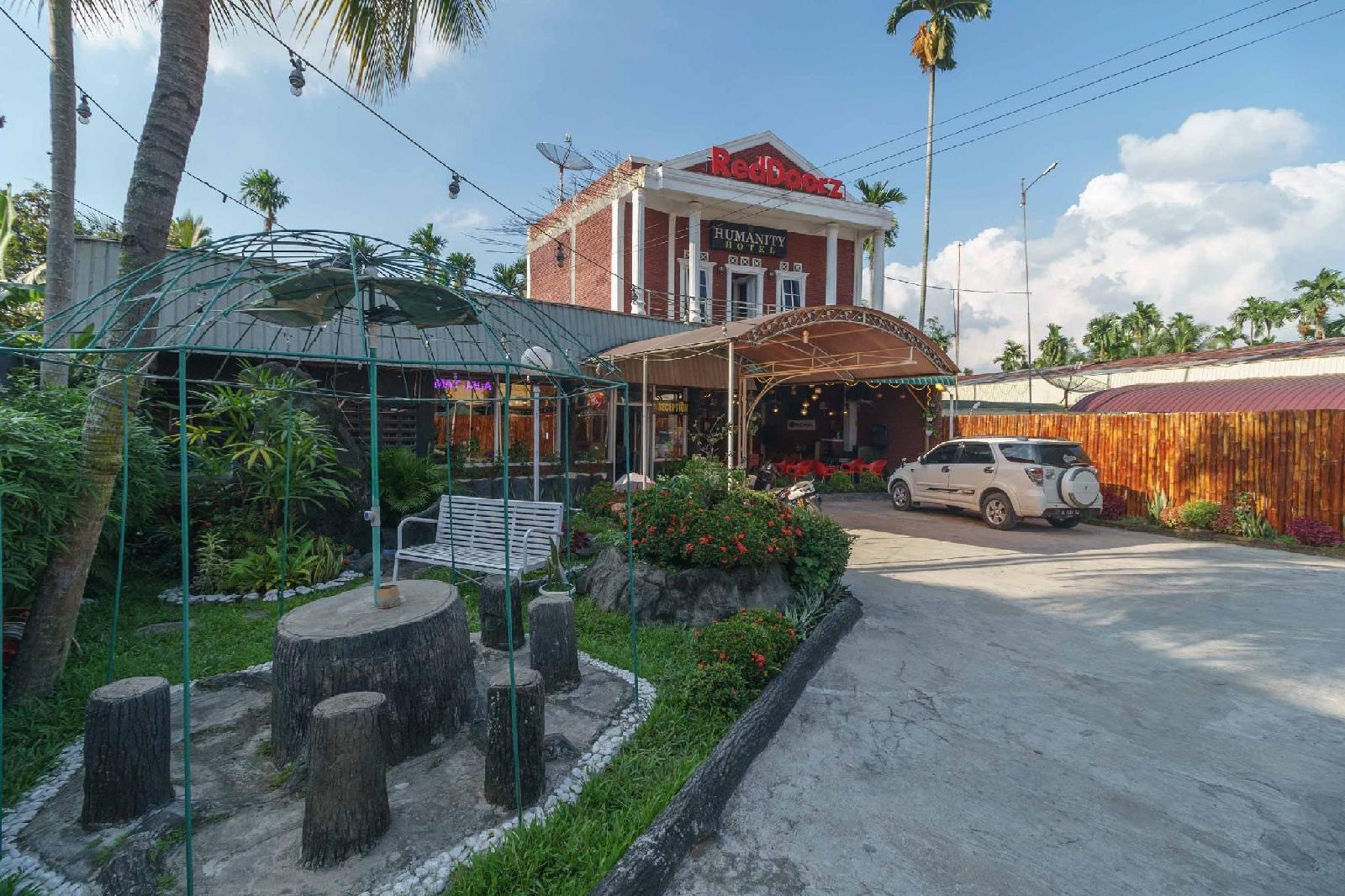 reddoorz syariah near jalan asahan pematang siantar