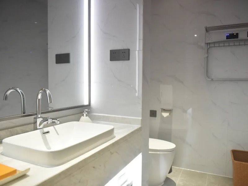 kyriad marvelous hotel luoding huanshi east road
