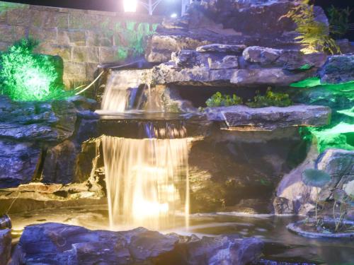 kyriad marvelous hotel luoding huanshi east road