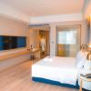 kyriad marvelous hotel luoding huanshi east road