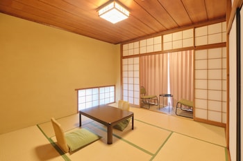 open air hot spring ryokan suikoen