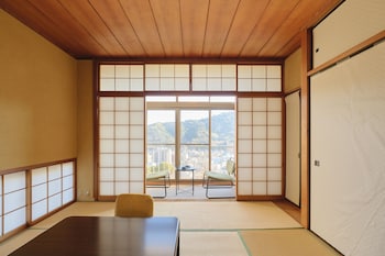 open air hot spring ryokan suikoen