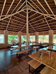 The Palmnest Farm,Kolhapur>>Bavda,3 star