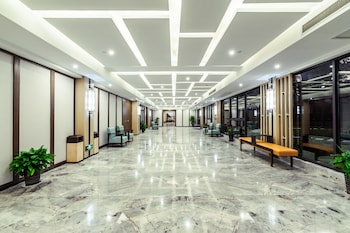 atour hotel pudong airport