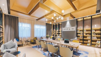 atour hotel pudong airport