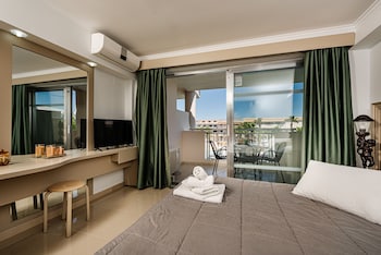 caretta beach resort and waterpark