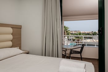 caretta beach resort and waterpark