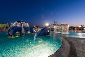 caretta beach resort and waterpark