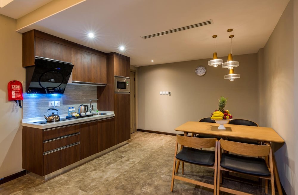 boudl corniche hotel